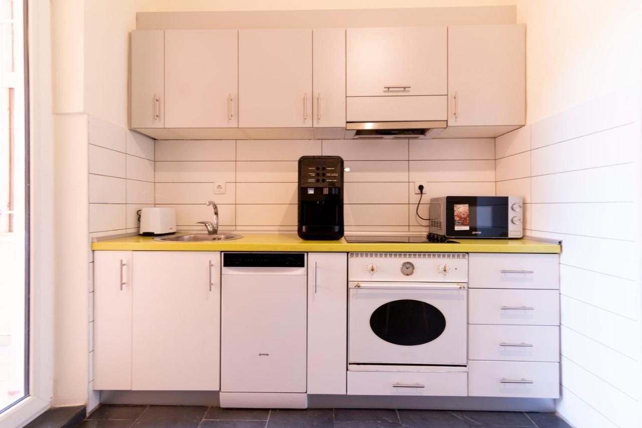 Jevrejska - Central Apartment With Free Parking Újvidék Kültér fotó